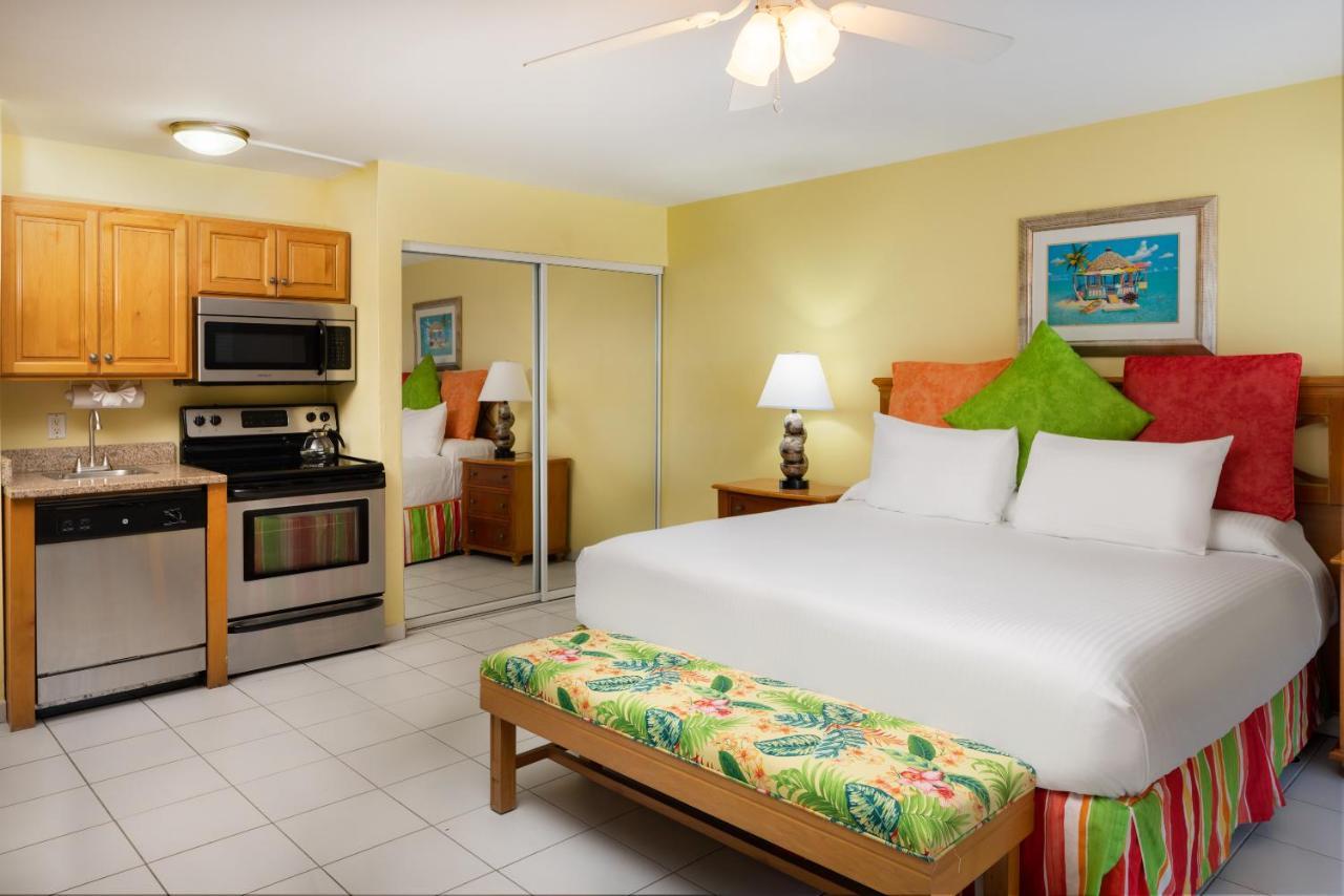 The Atrium Beach Resort And Spa, Ascend Hotel Collection خليج سِمبسون المظهر الخارجي الصورة