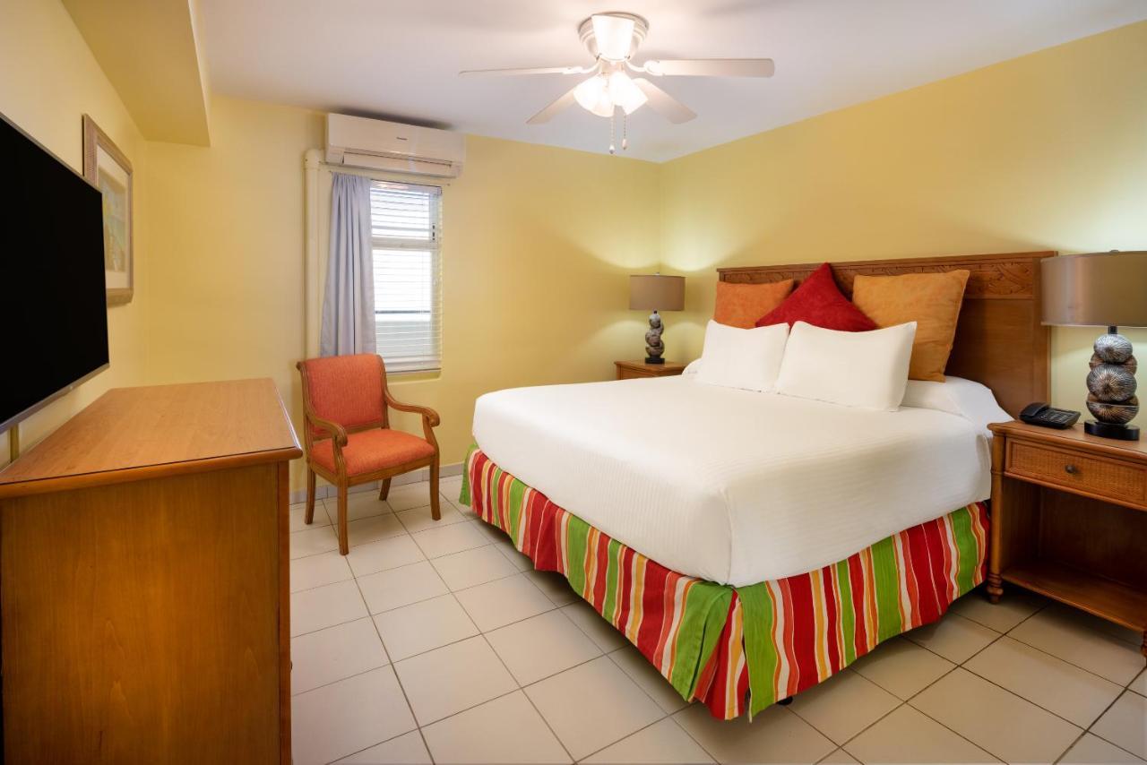 The Atrium Beach Resort And Spa, Ascend Hotel Collection خليج سِمبسون المظهر الخارجي الصورة