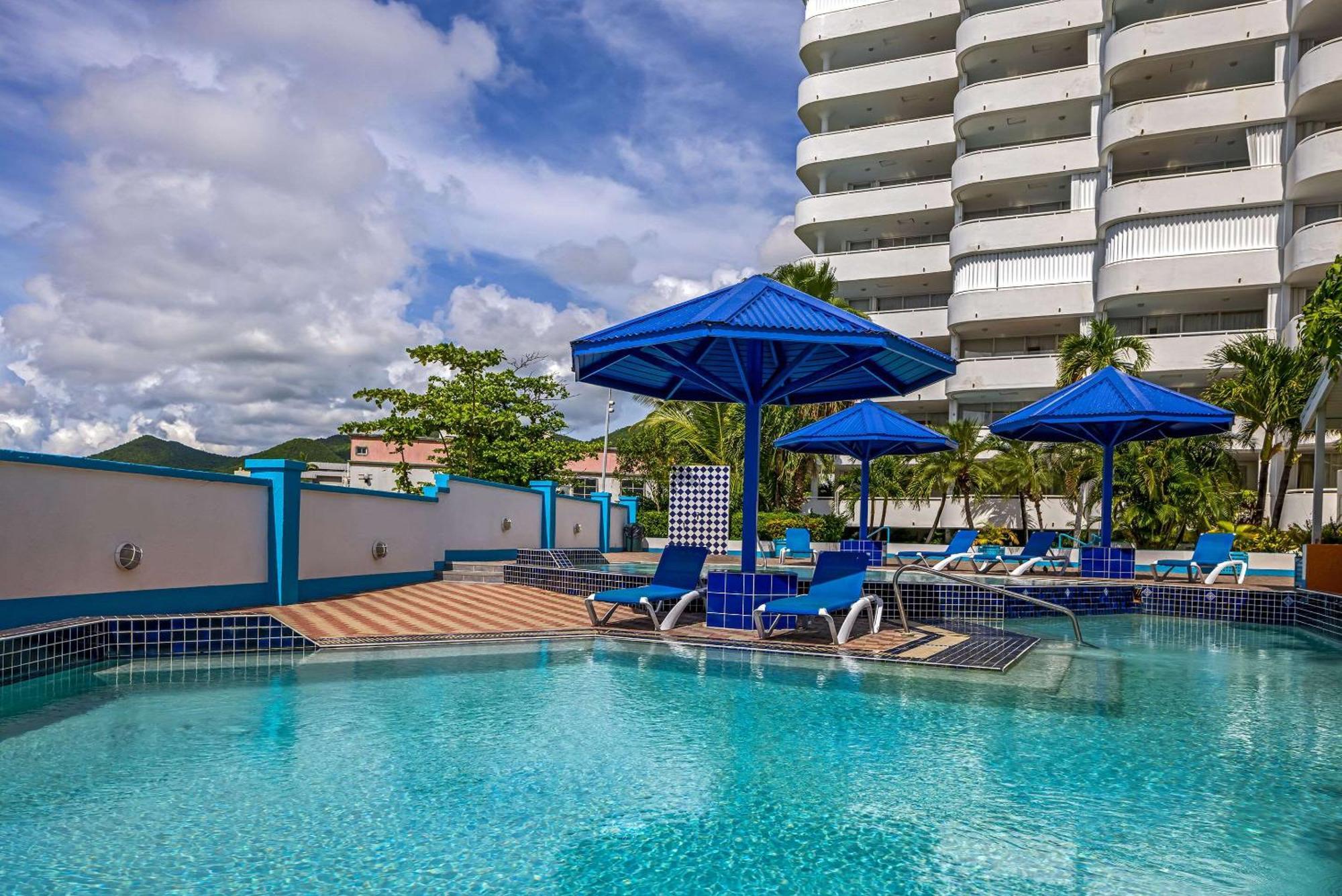 The Atrium Beach Resort And Spa, Ascend Hotel Collection خليج سِمبسون المظهر الخارجي الصورة